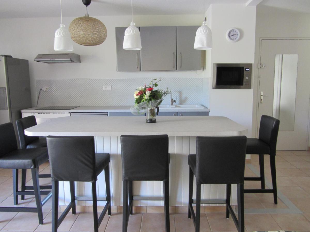 Appartement Les Cigales Rez De Jardin A 10Mn Des Plus Belles Plages Йер Экстерьер фото